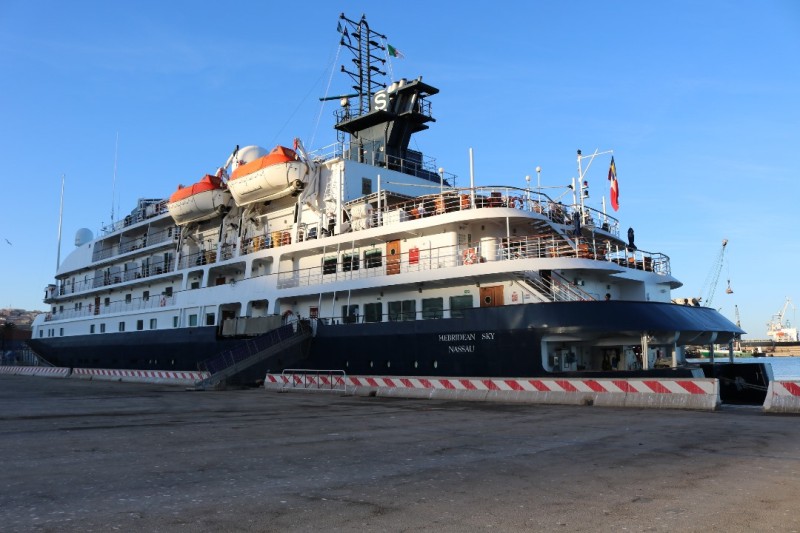  Hebridean Sky رسو الباخرة السياحية بميناء الغزوات